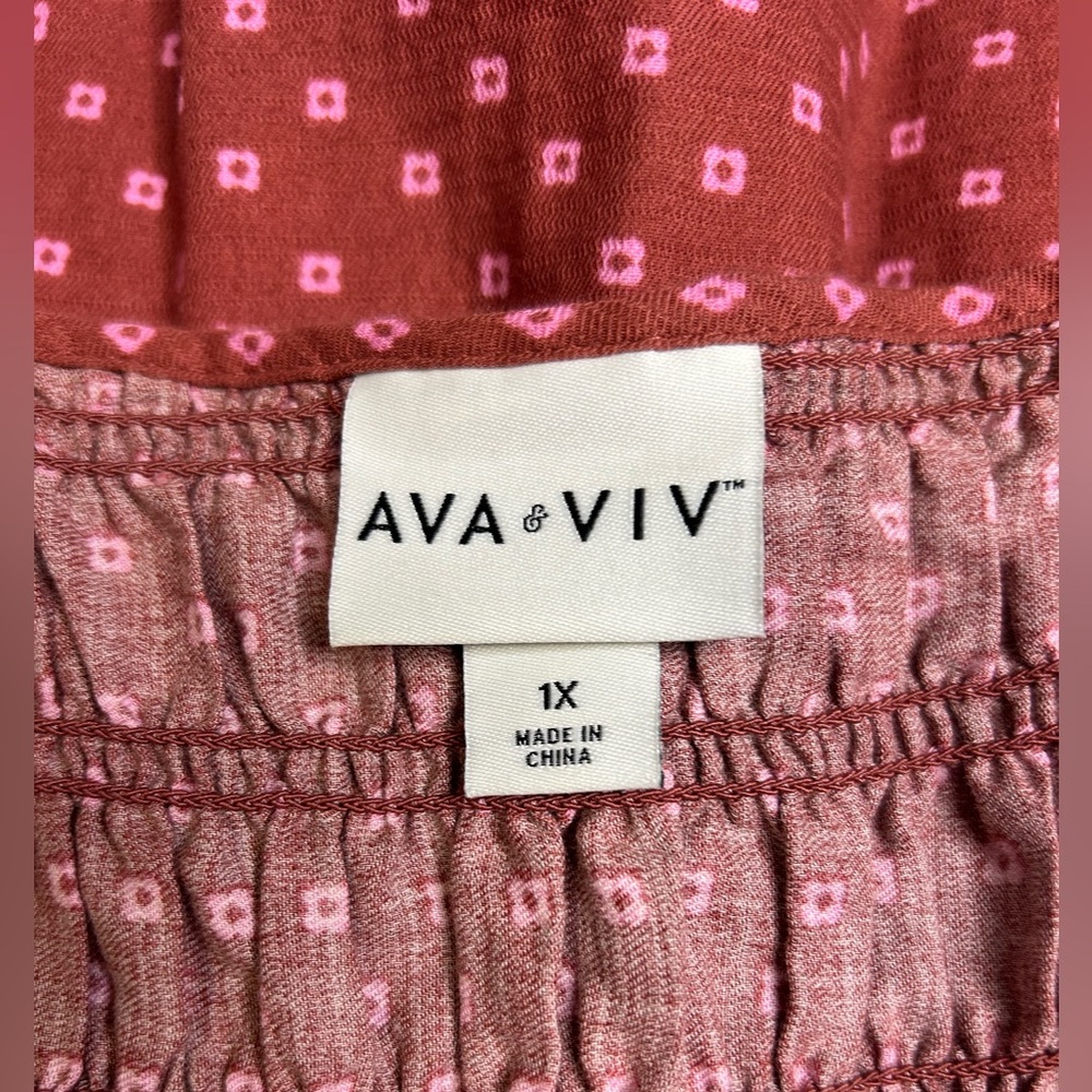 Ava & Viv Women's 1X burgundy smocked blouse micro pink flowers, Balloon sleeve - Picture 3 of 5